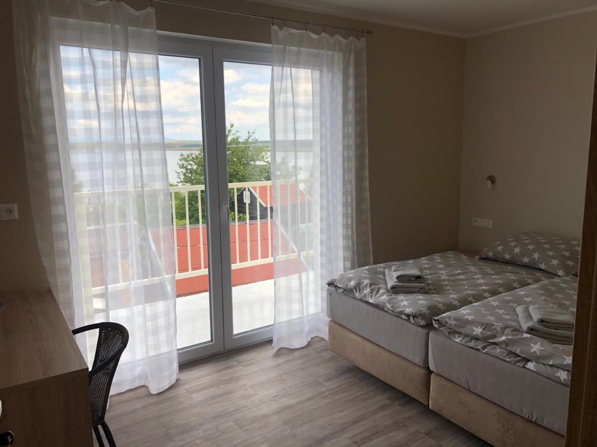Holiday Centrum Žatec Eksteriør billede